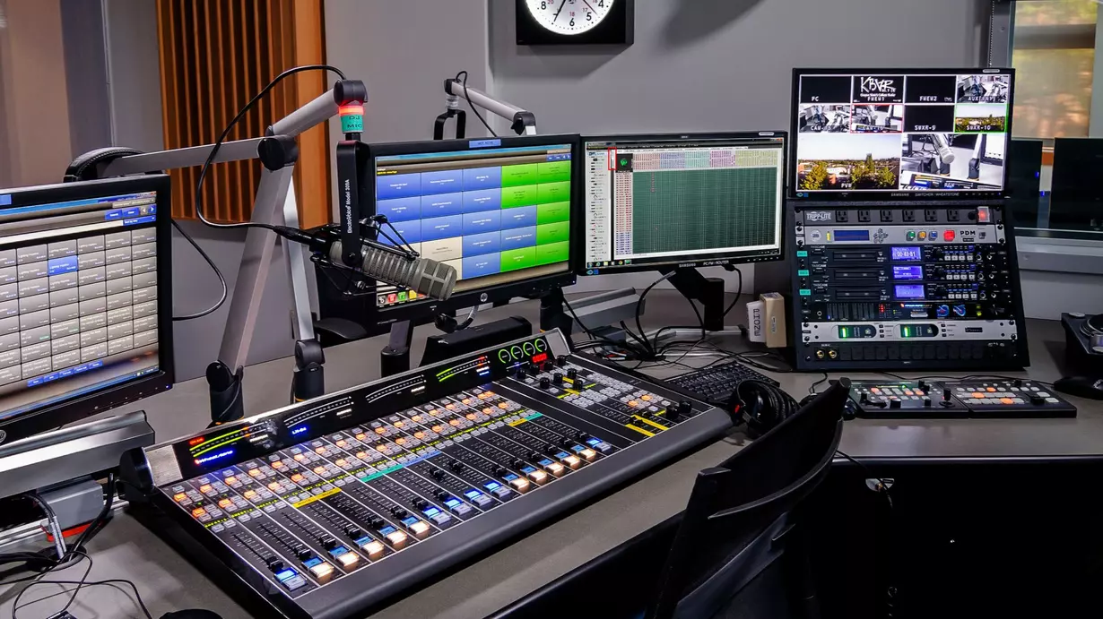 Streamlining Operations with Advanced Radio Station Software